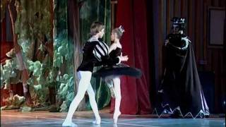 Black Swan Pas de Deux quotSwan Lakequot 8 years old Russian ballerina [upl. by Gnouhp639]