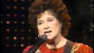 Kitty Wells Thank you for the Roses [upl. by Nahpets]