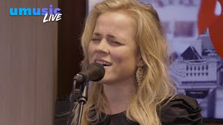 Ilse DeLange  Gravel amp Dust  Live bij Radio 2 2019 [upl. by Aztiram]