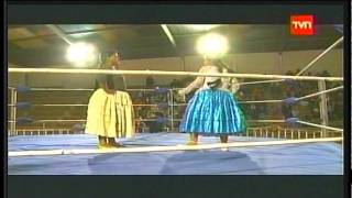 Las Cholitas Luchadoras Lucha Libre Boliviana [upl. by Nnuahs29]