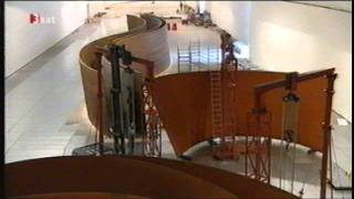 Richard Serras Installation im Guggenheim Museum Bilbao [upl. by Ilyk]