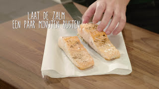 Hoe bak je zalm in de pan [upl. by Nwadahs]