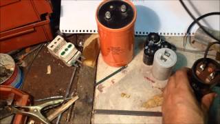 prova condensatori test capacitors [upl. by Halyk429]