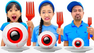 GIANT VS NORMAL VS TINY FOOD CHALLENGE  KAYCEE amp RACHEL in WONDERLAND FAMILY [upl. by Mccoy]