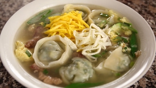 Dumpling soup Manduguk 만두국 [upl. by Ule]