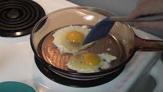 Corning Visions Skillet Eggs Over Easy [upl. by Ocin]