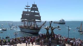 Nave Vespucci transita il canale navigabile di Taranto a vele spiegate [upl. by Katherine]