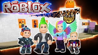 Roblox Spirit Halloween VIP Tour  Animatronics  DavidsTV [upl. by Dewhirst]