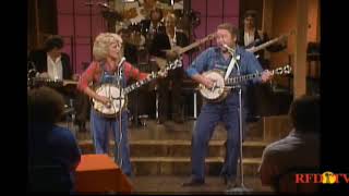 Barbara Mandrell with Roy Clark [upl. by Melac518]