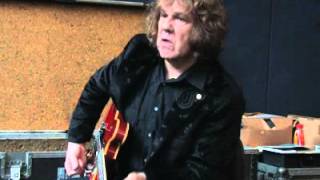 Gary Moore shreds blues rock and jazz [upl. by Anertal484]