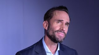 How Handmaids Tale changed Joe Fiennes marriage l GMA Digital [upl. by Farlee]