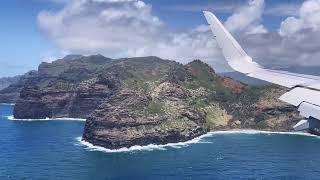 Beautiful scenic landing at Lihue airport kauai Hawaii [upl. by Garlaand456]