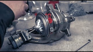 Stock BORGWARNER K04 Disassemble [upl. by Aurore]