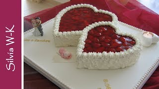 Hochzeitstorte  Erdbeertorte  Herzen  Fondant [upl. by Aiak652]