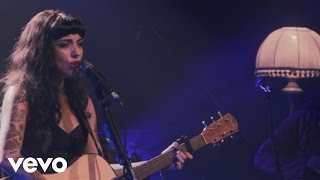 Mon Laferte  El Cristal En Vivo [upl. by Harold]