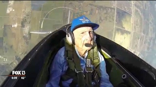 96yearold WWII pilot takes flight again in Tampa [upl. by Marino]