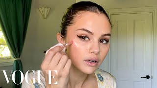 Selena Gomezs Guide to the Perfect Cat Eye  Beauty Secrets  Vogue [upl. by Teevens]