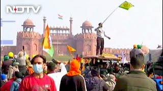 Farmers Protest  Delhi Police Teams Scan Footage Of Violence At Red Fort [upl. by Eelrak]