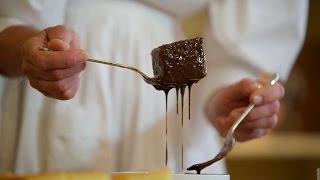 How to make a traditional Aussie Lamington [upl. by Niggem]