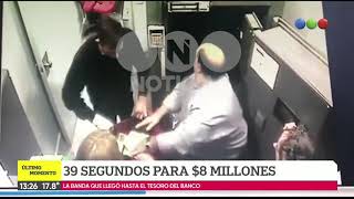 Millonario robo a un banco grabado en video [upl. by Radnaskela36]