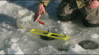 How to Set a Tip Up for Ice Fishing [upl. by Mireille]