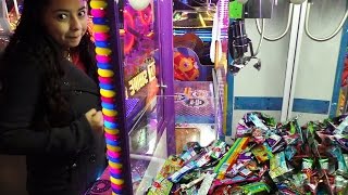 Sweet Candy Crane  Claw Machine Wins [upl. by Akcemat]